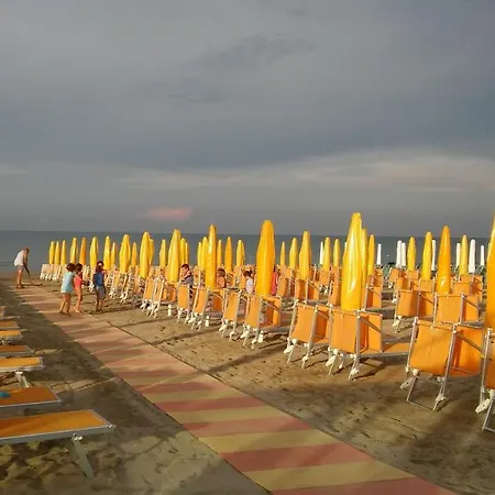 Casa A Cervia, Via Gargano 14 Апартаменты Червия