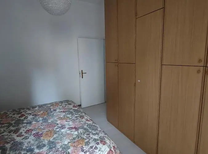 Casa A Cervia, Via Gargano 14 *